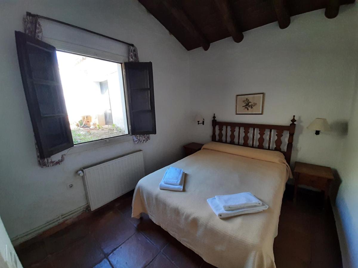 Finca Valbono Apartamentos Rurales Y Hotel Aracena Esterno foto