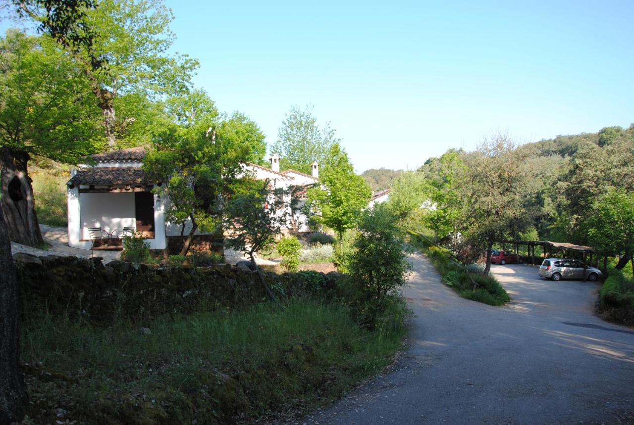 Finca Valbono Apartamentos Rurales Y Hotel Aracena Esterno foto